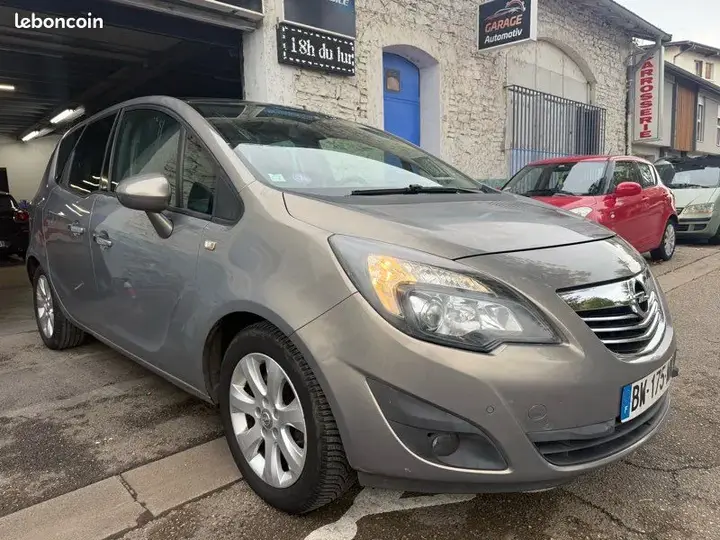 Opel Meriva 2011 photo 2