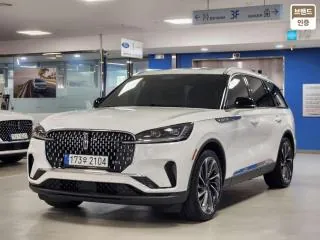 Lincoln Aviator 2025 photo 2