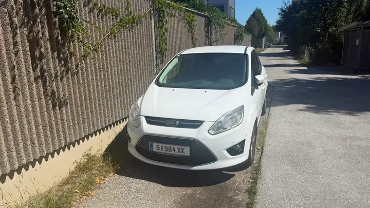 Ford C-Max 2013 photo 2