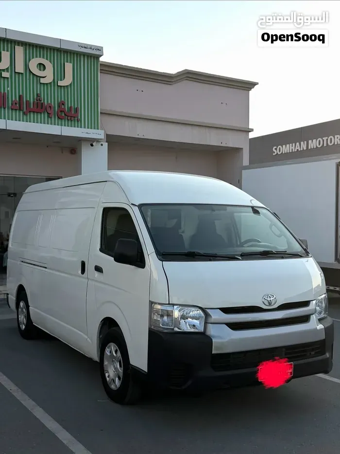 Toyota Hiace 2023 photo 3