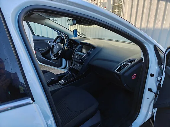 Ford Focus 2016 photo 4