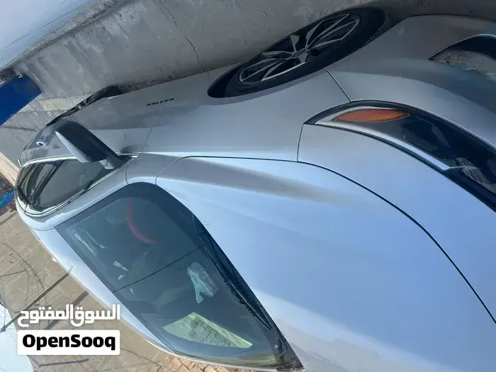 Chevrolet Malibu 2021 photo 2