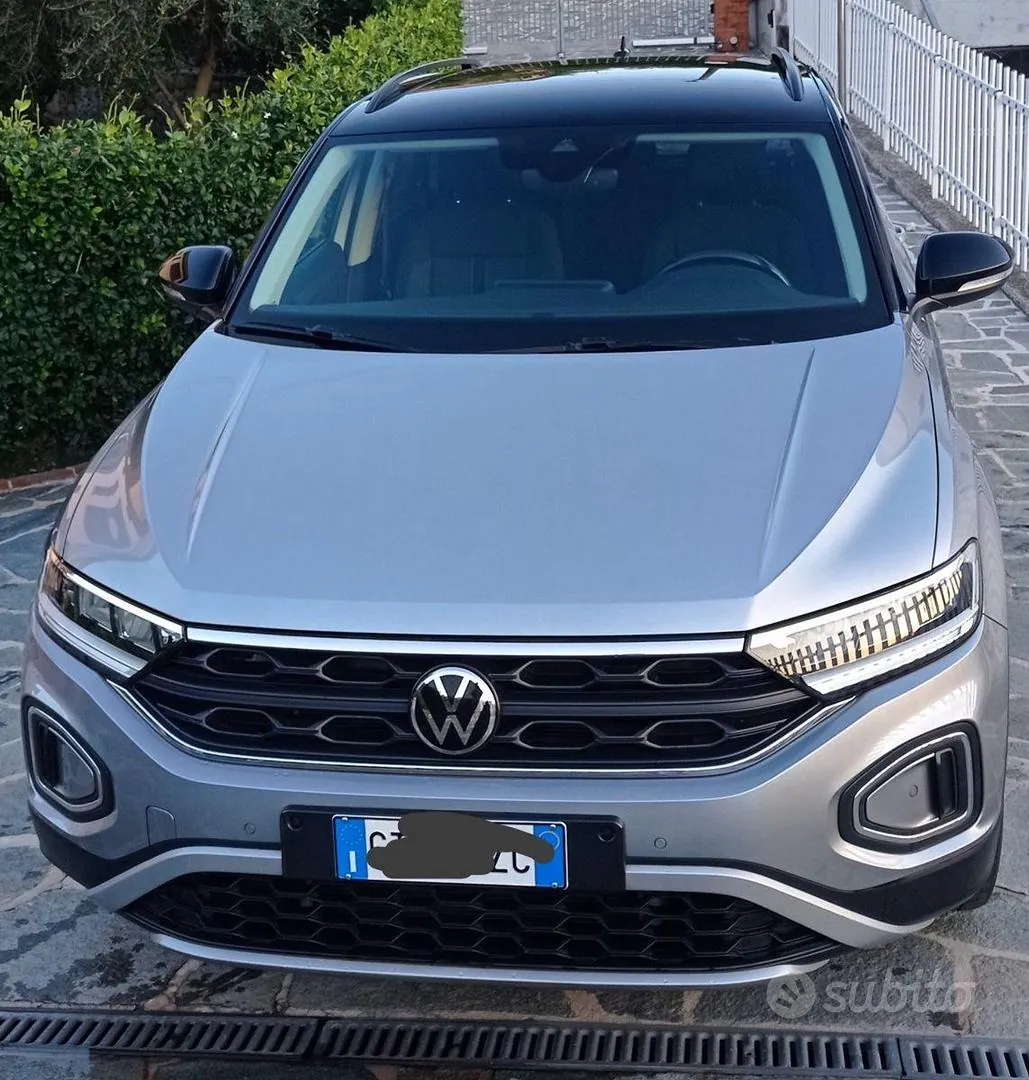 Volkswagen T-Roc 2024 photo 2