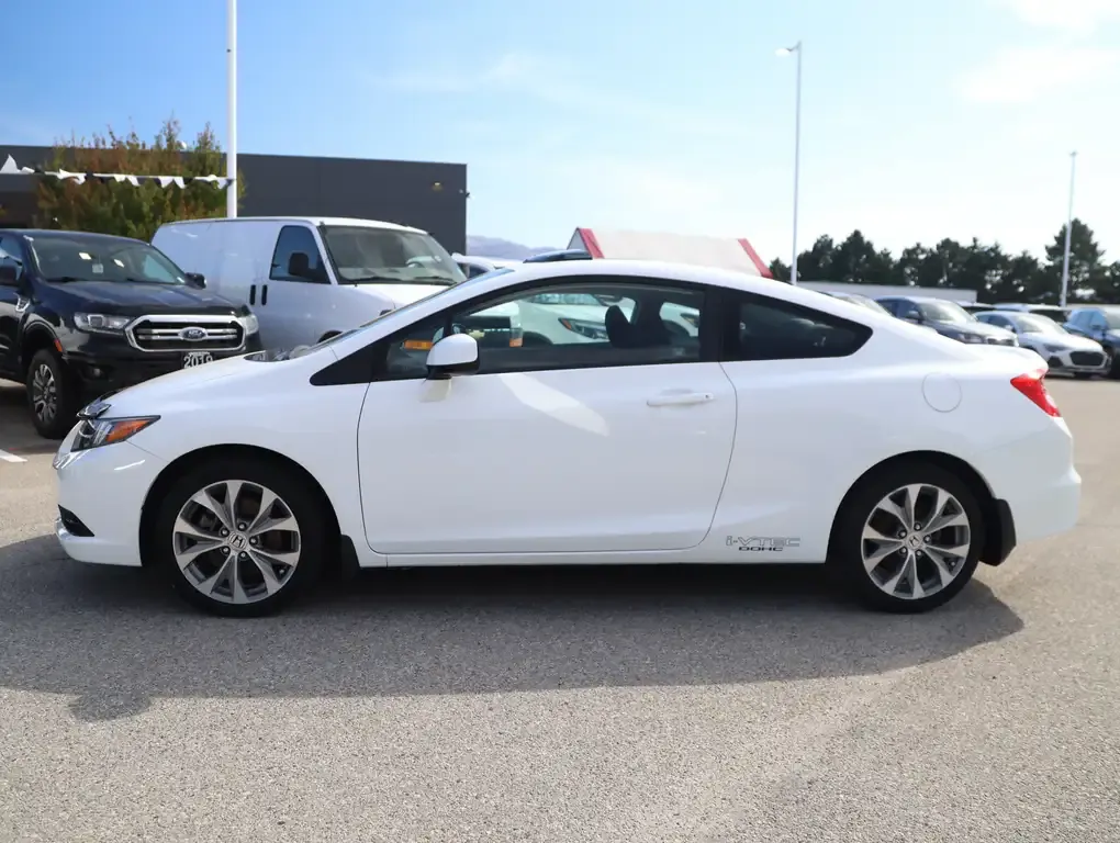 Honda Civic 2012 photo 2