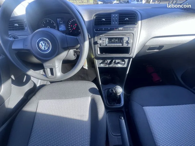 Volkswagen Polo 2013 photo 3