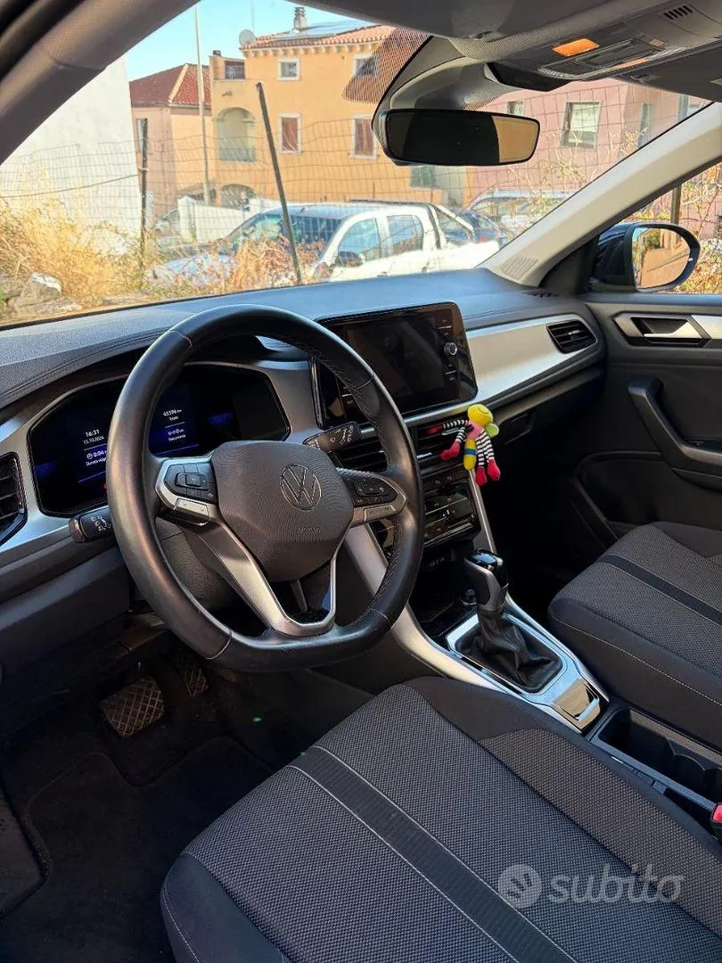 Volkswagen T-Roc 2023 photo 5