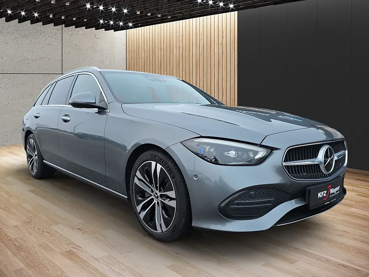 Mercedes-Benz C-Class 2022 photo 2