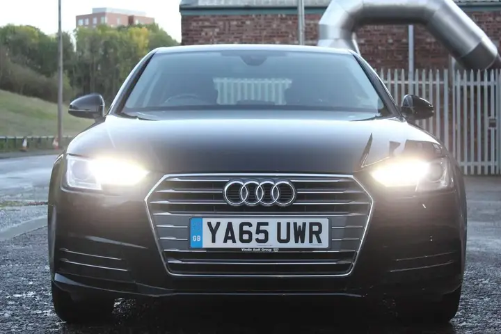 Audi A4 2016 photo 4