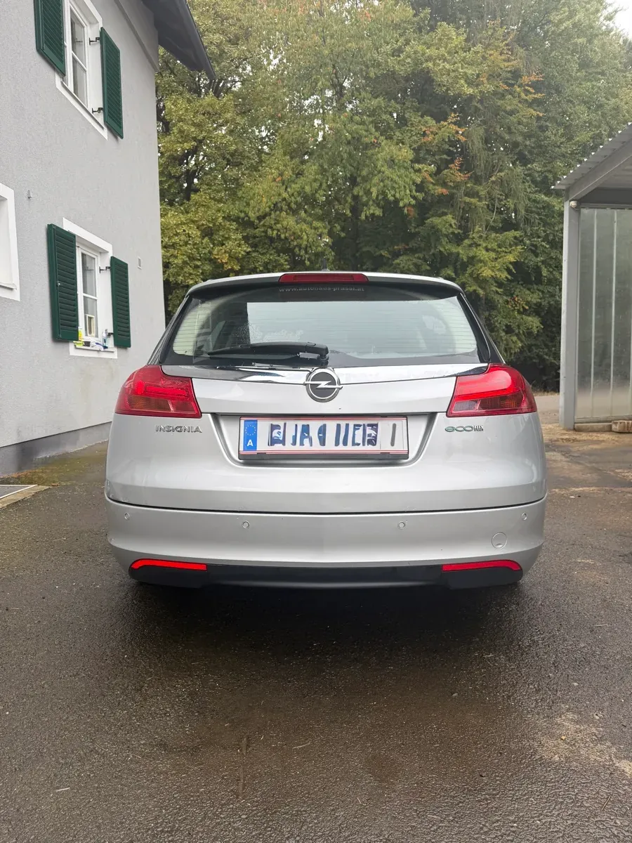 Opel Insignia 2011 photo 3