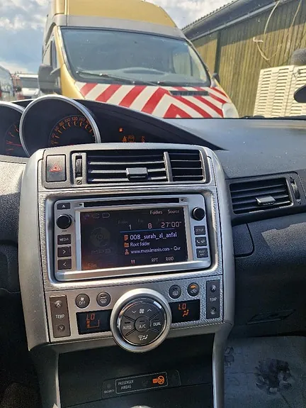 Toyota Verso 2012 photo 3