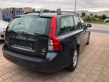 Volvo V50 2010 photo 3