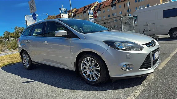 Ford Focus 2012 photo 4
