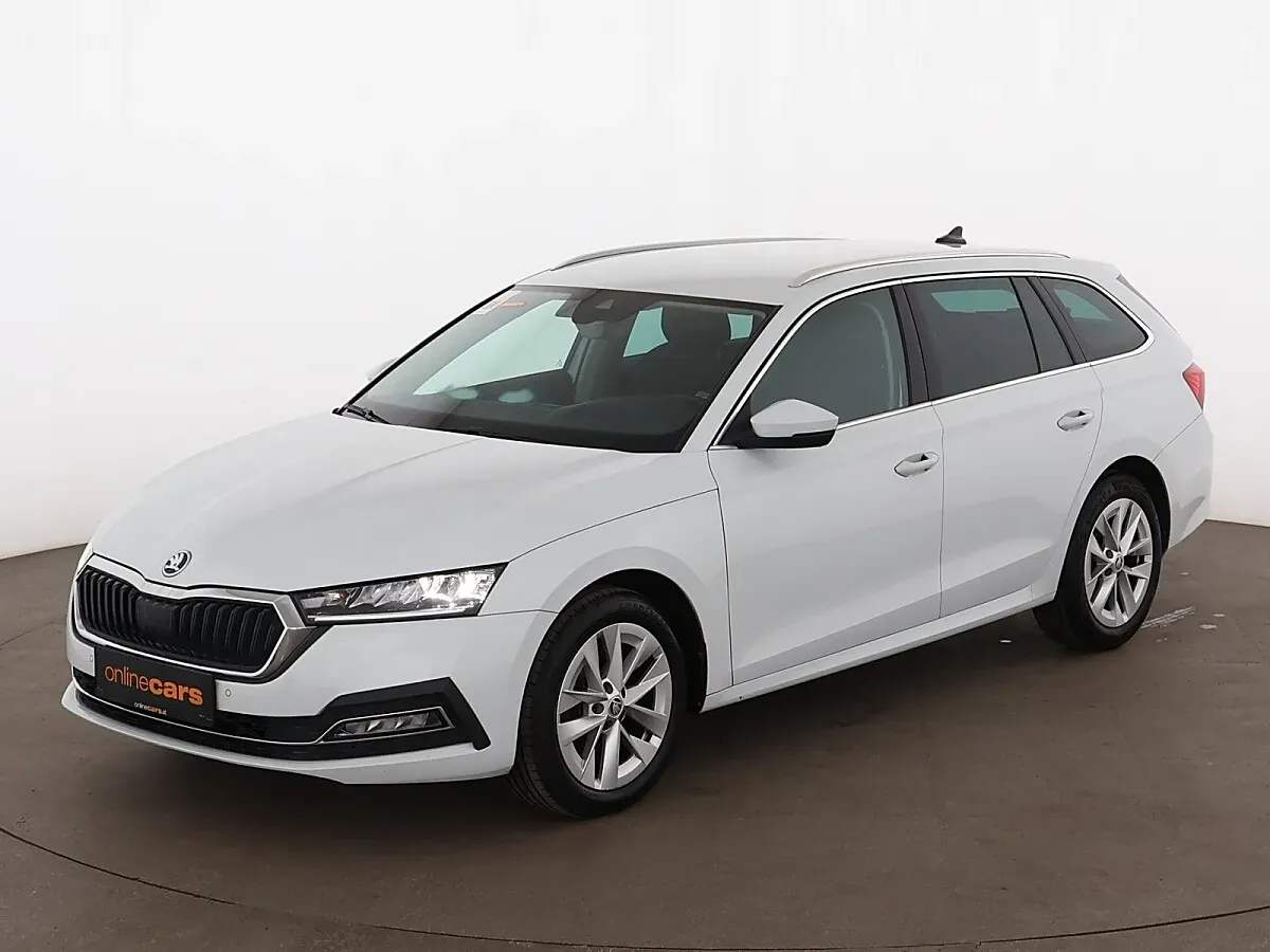 Skoda Octavia 2022 photo 2