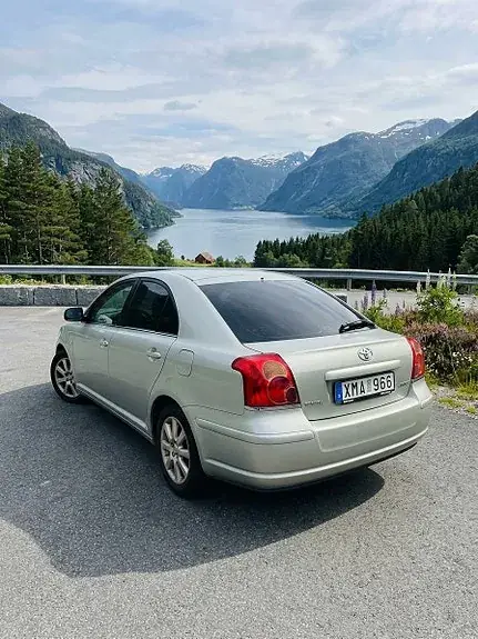 Toyota Avensis 2006 photo 3