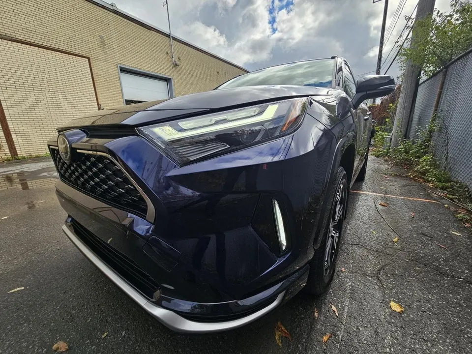 Toyota Rav4 2025 photo 3