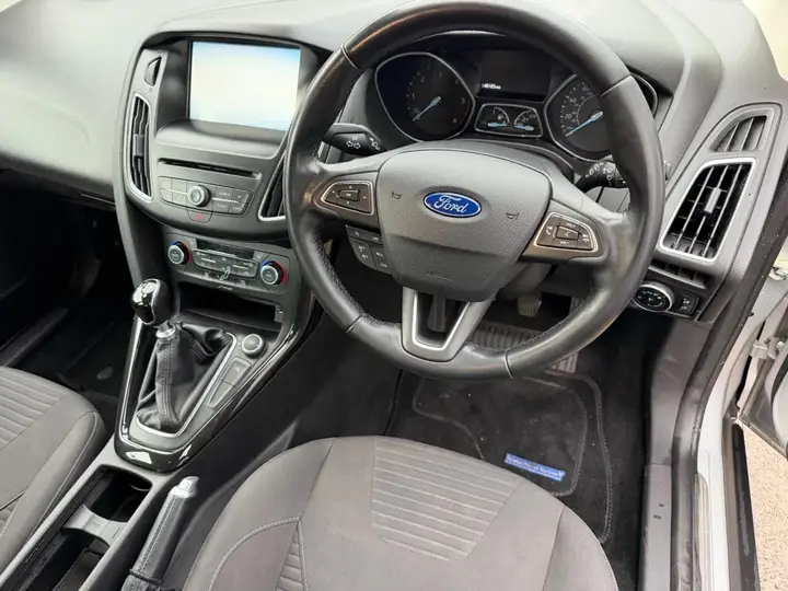 Ford Focus 2015 photo 3