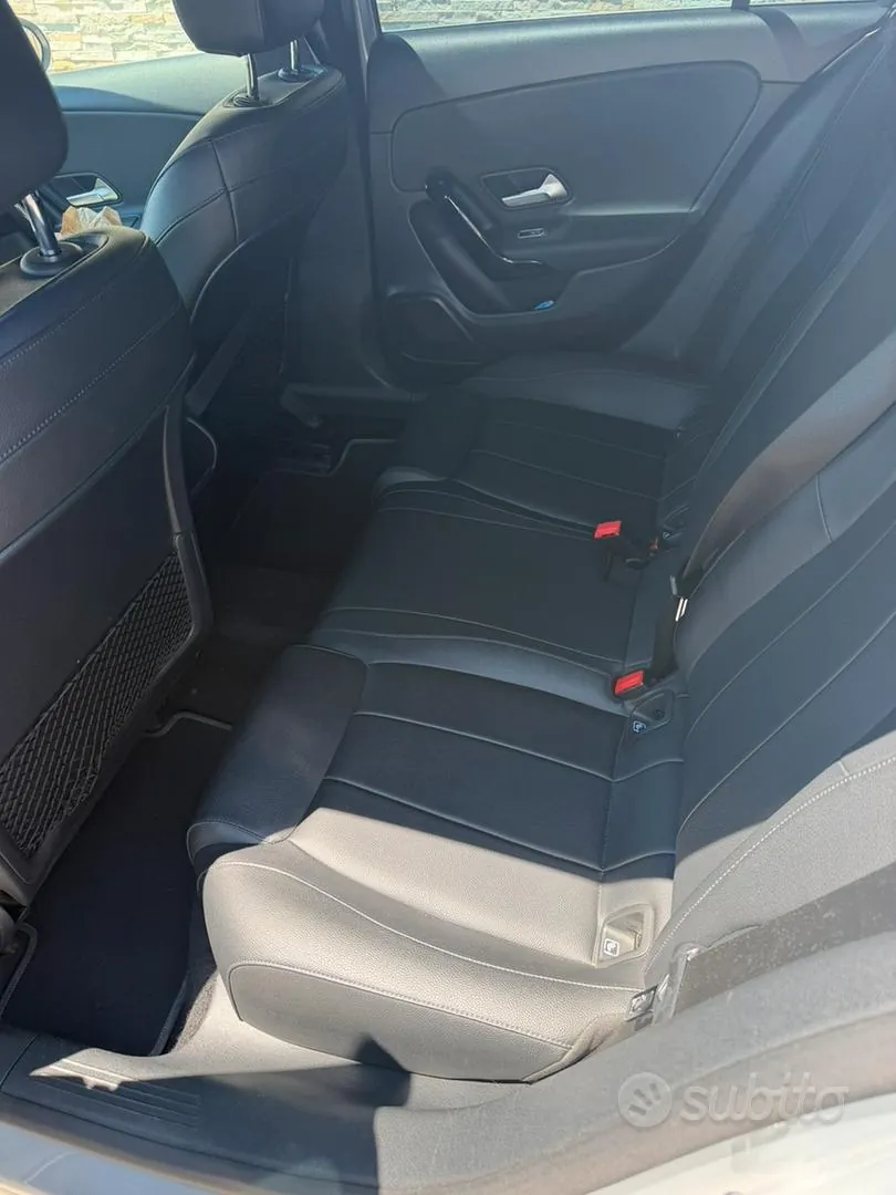 Mercedes-Benz A180 2019 photo 5