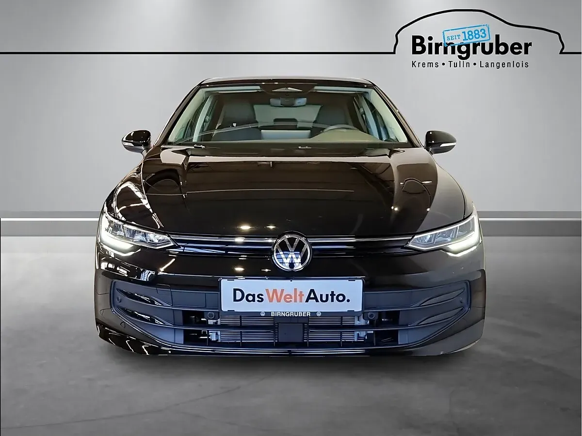 Volkswagen Golf 2026 photo 2