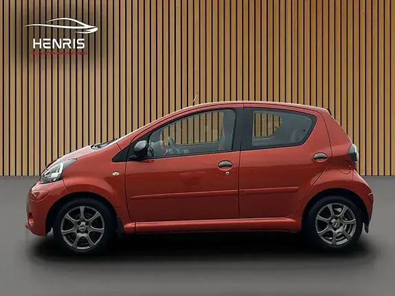 Toyota Aygo 2012 photo 3