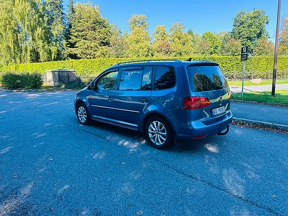 Volkswagen Touran 2012 photo 5