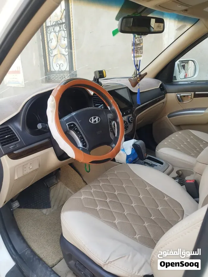 Hyundai Santa Fe 2012 photo 3