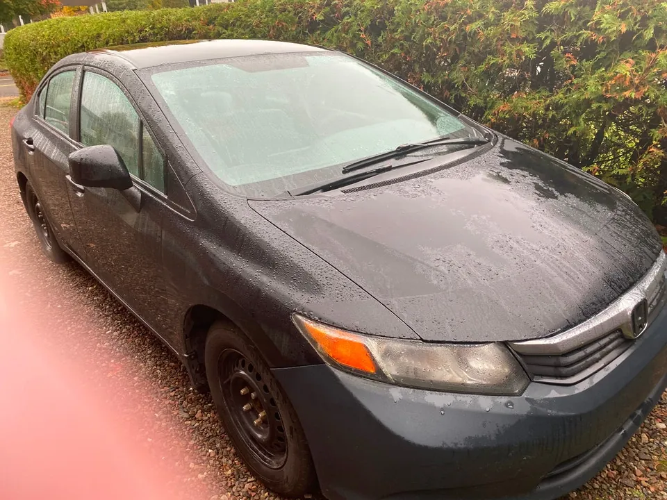 Honda Civic 2012 photo 2