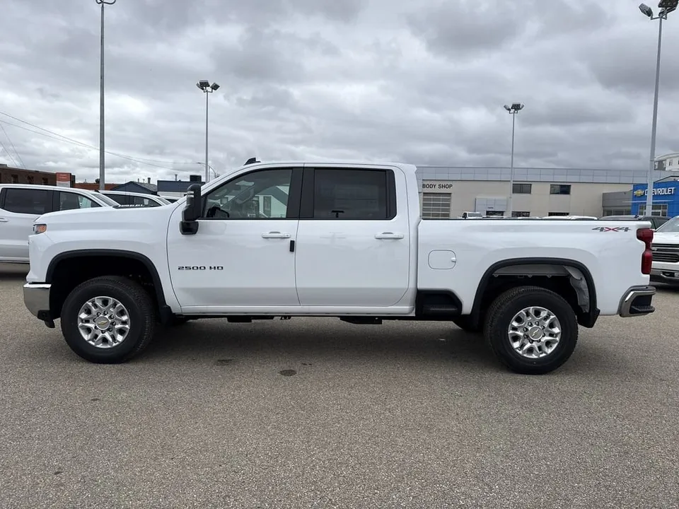 Chevrolet Silverado 2500Hd 2026 photo 5