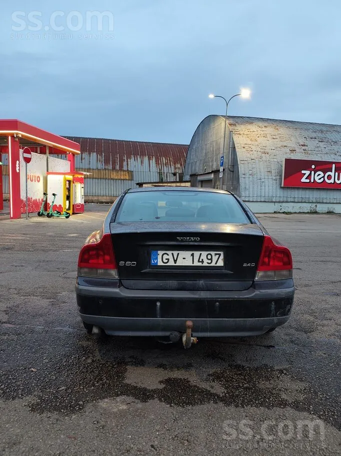 Volvo S60 2004 photo 4