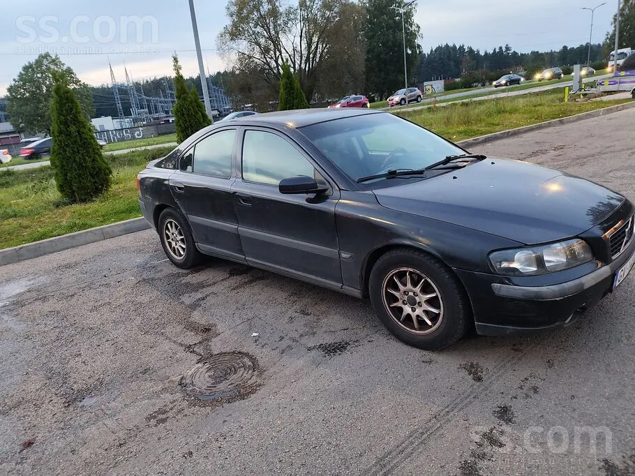 Volvo S60 2004 photo 2