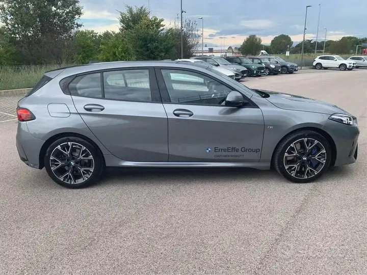 BMW 1 Series 2024 photo 5