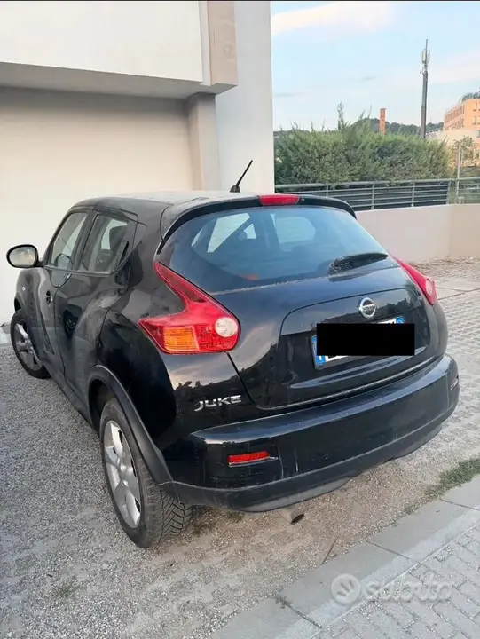 Nissan Juke 2015 photo 2