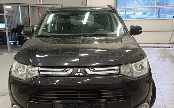 Mitsubishi Outlander 2014 photo 2