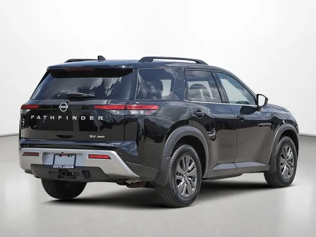 Nissan Pathfinder 2024 photo 3