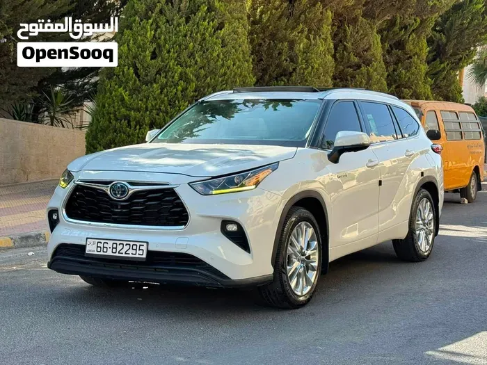 Toyota Highlander 2021 photo 2