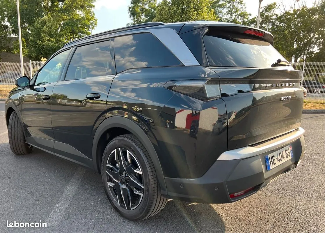 Peugeot 5008 2025 photo 2