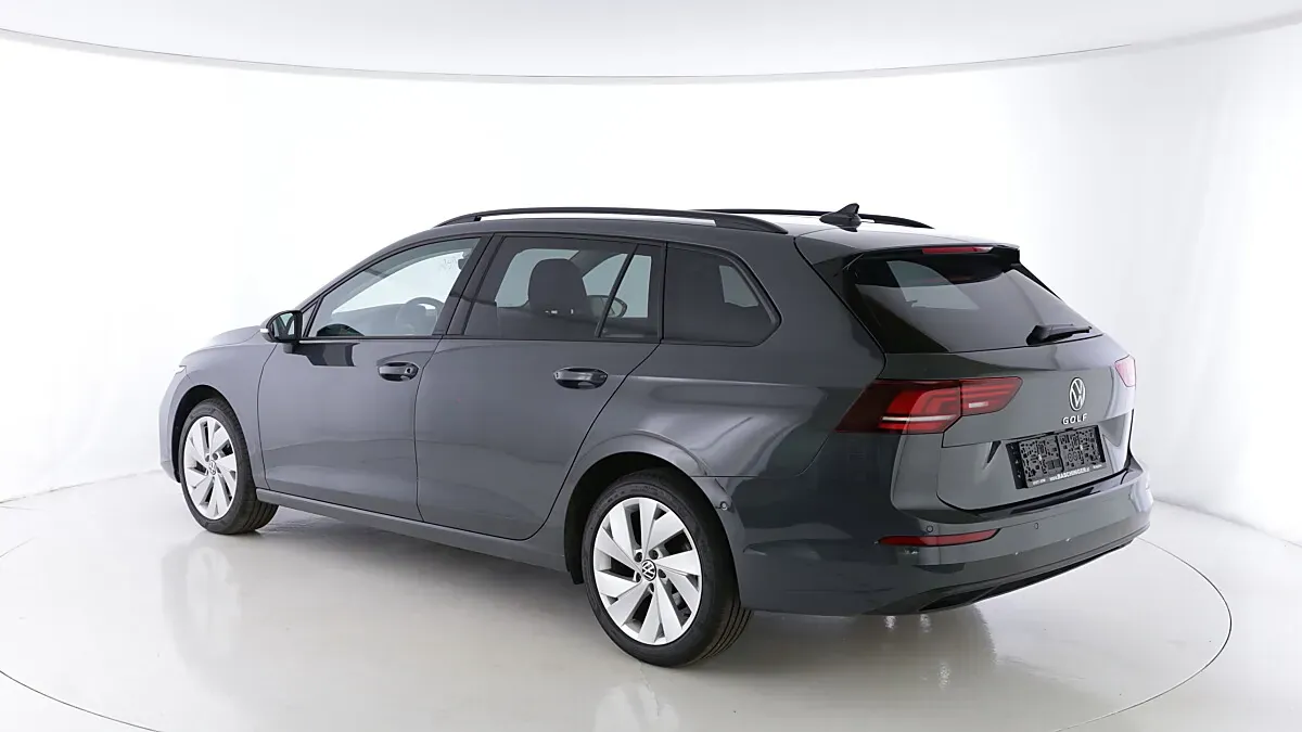 Volkswagen Golf 2025 photo 3