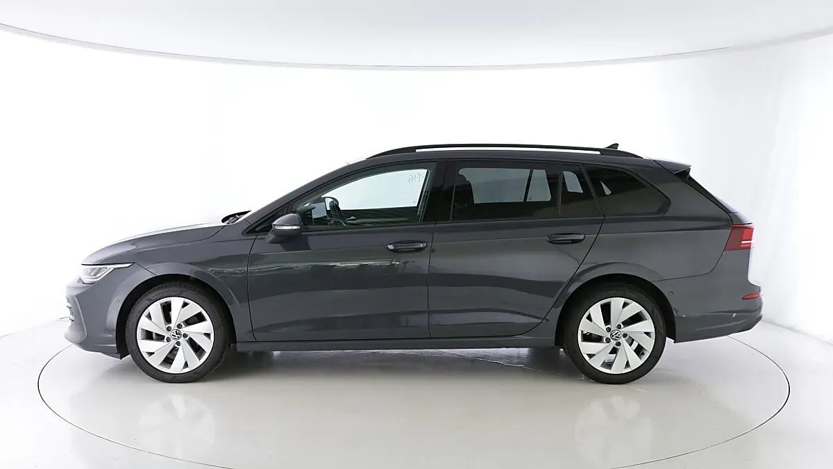 Volkswagen Golf 2025 photo 2