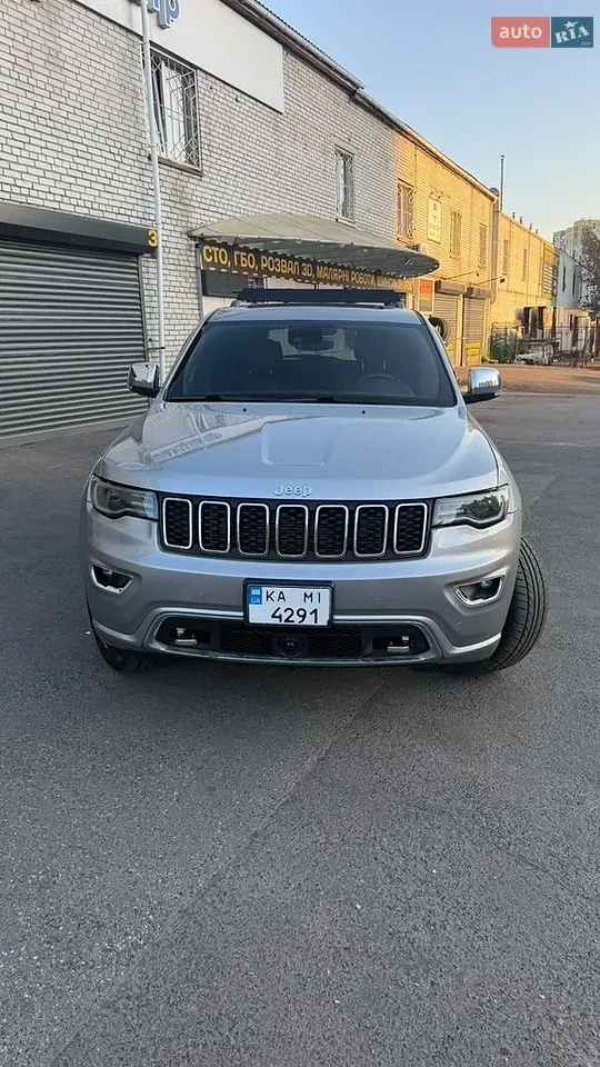 Jeep Grand Cherokee 2017 photo 2