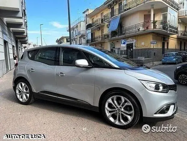 Renault Scenic 2019 photo 2