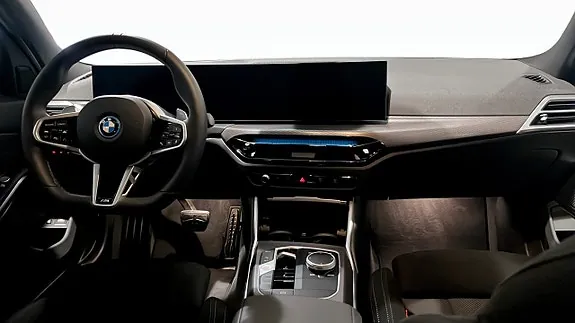 BMW 330E 2025 photo 4