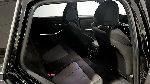 BMW 330E 2025 photo 5