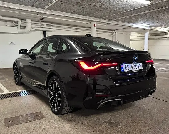 BMW I4 2022 photo 4
