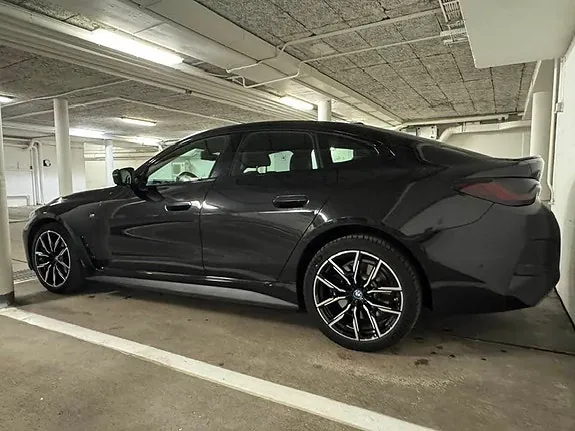 BMW I4 2022 photo 3