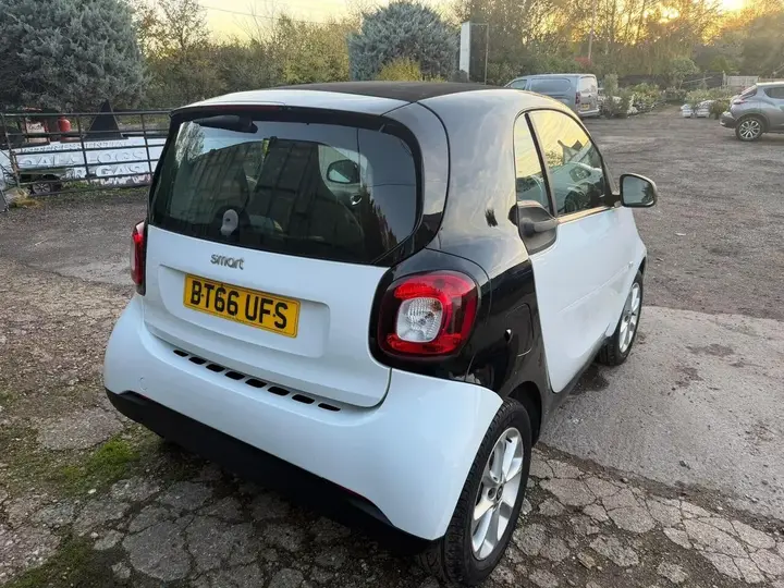Smart Fortwo 2016 photo 2