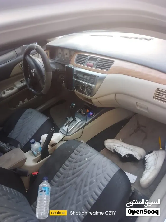 Mitsubishi Lancer 2010 photo 2