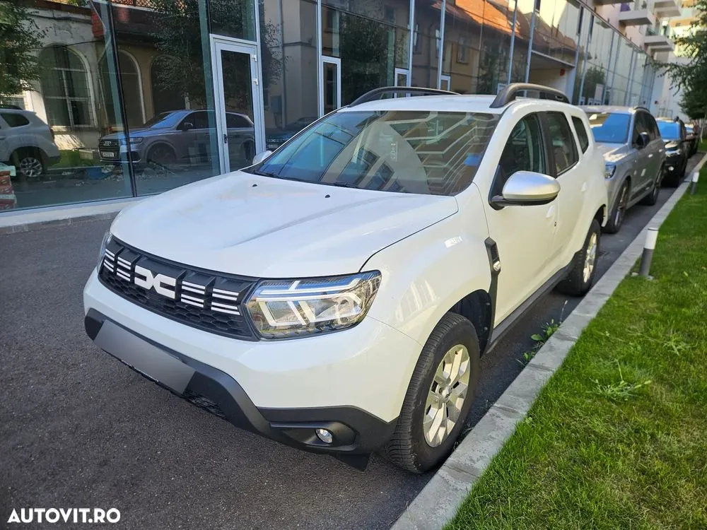 Dacia Duster 2023 photo 3