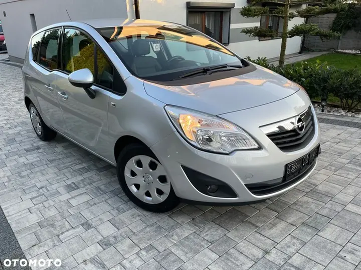 Opel Meriva 2012 photo 2