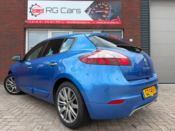 Renault Mégane 2015 photo 2