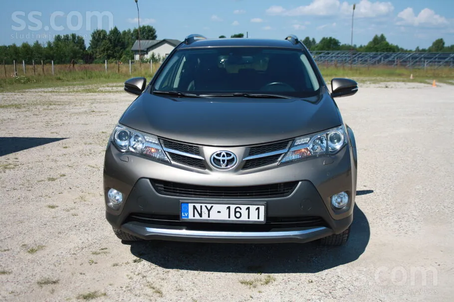 Toyota Rav4 2015 photo 5
