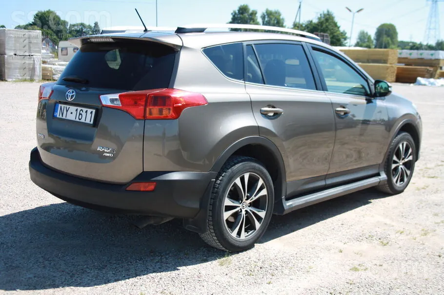 Toyota Rav4 2015 photo 2